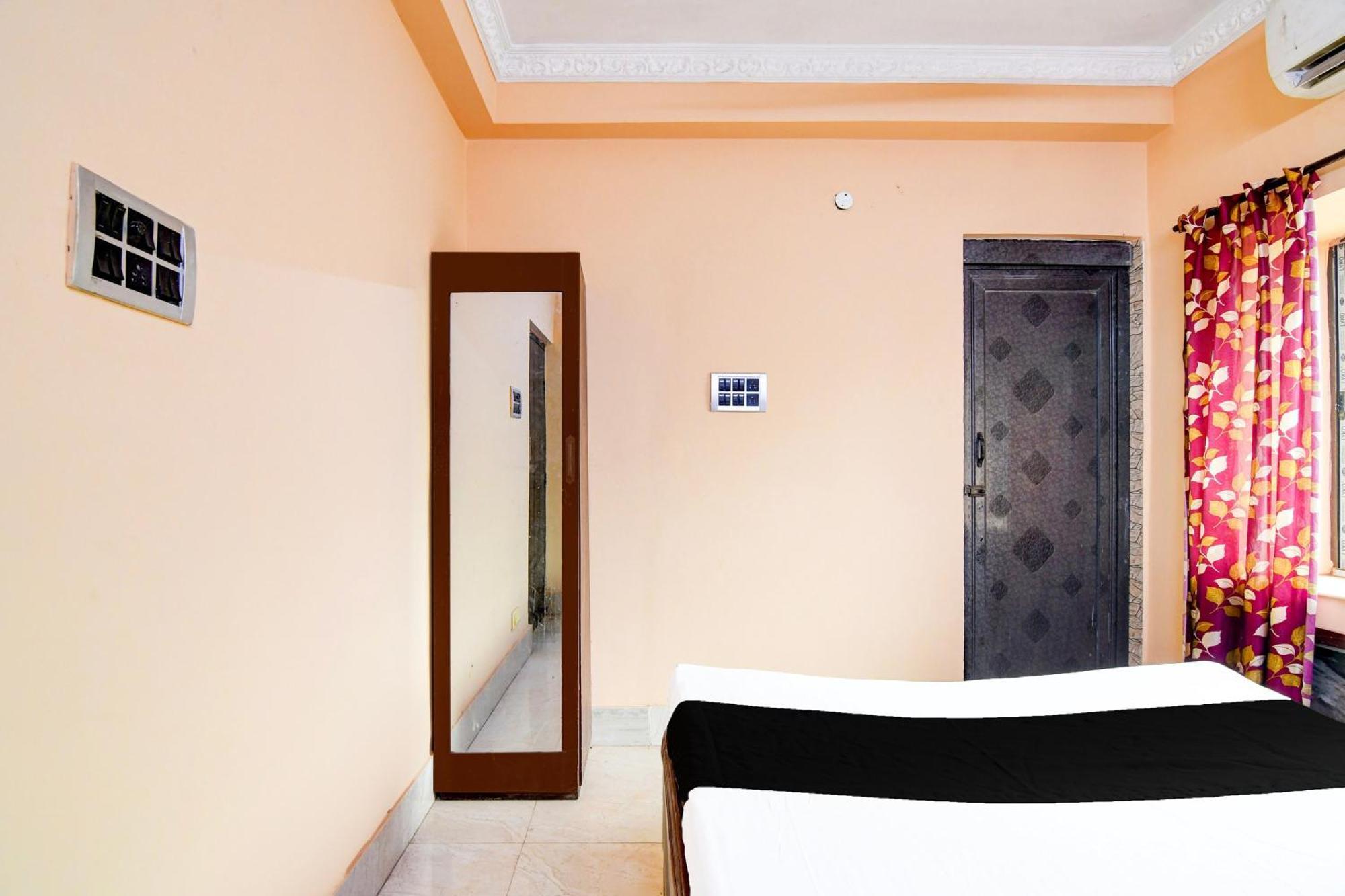 Hotel O Royal Green Guest House Калькутта Экстерьер фото